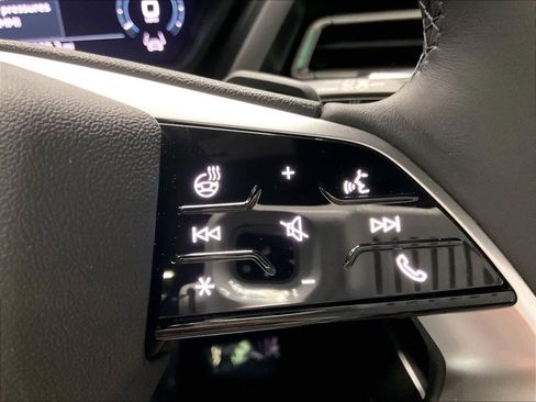 Used 2023 Audi Q4 e-tron Premium Plus w/ Premium Plus image 20