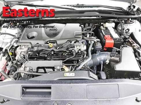 Used 2022 Toyota Camry SE FWD image 7