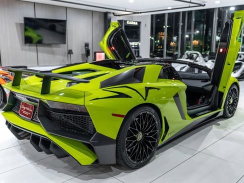 Used 2016 Lamborghini Aventador LP 750-4 Superveloce AWD/4WD image 59