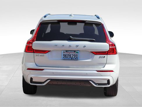 Used 2024 Volvo XC60 B5 Plus w/ Protection Package Premier AWD/4WD image 7
