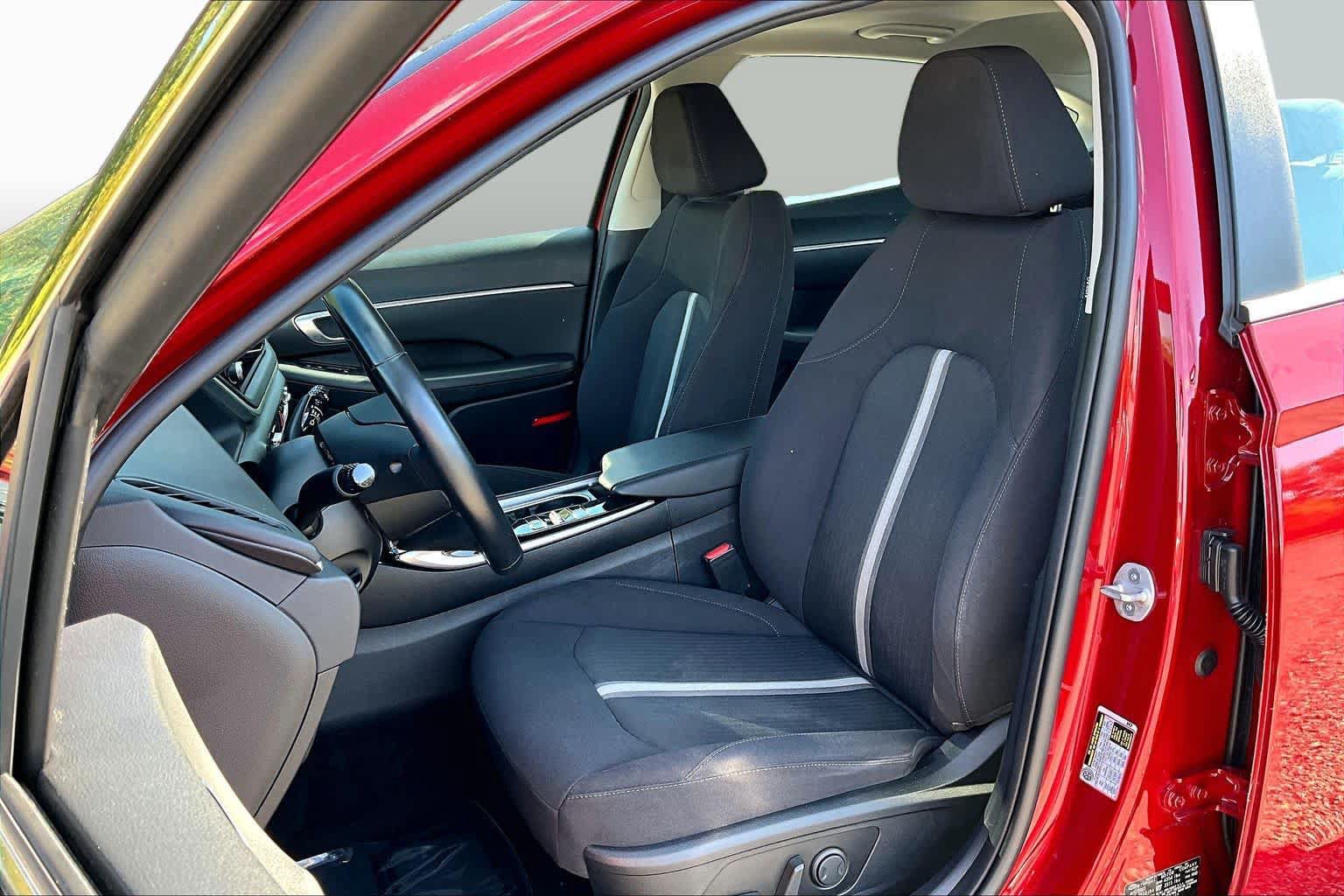 Used 2023 Hyundai Sonata SEL w/ Convenience Package FWD image 8