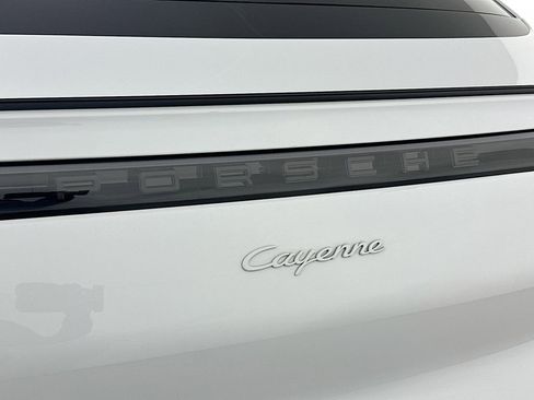 Certified 2022 Porsche Cayenne Coupe image 35