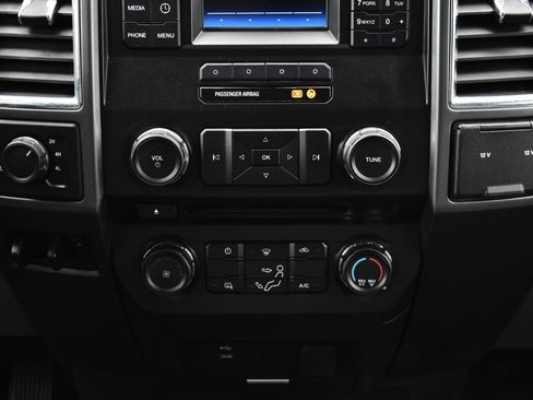 Used 2018 Ford F350 XLT w/ XLT Value Package image 16