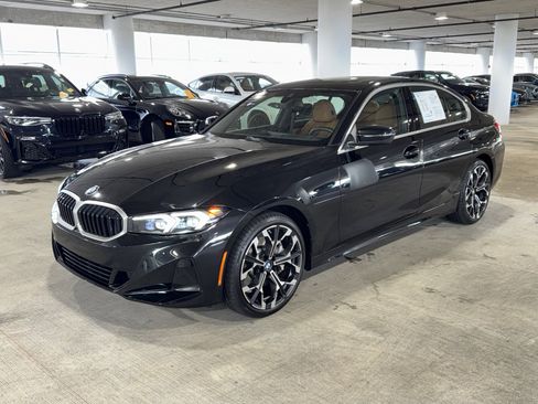 Certified 2025 BMW 330i Sedan w/ Premium Package image 4