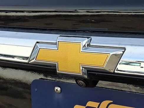 Used 2023 Chevrolet Traverse LS w/ Safety Package image 34