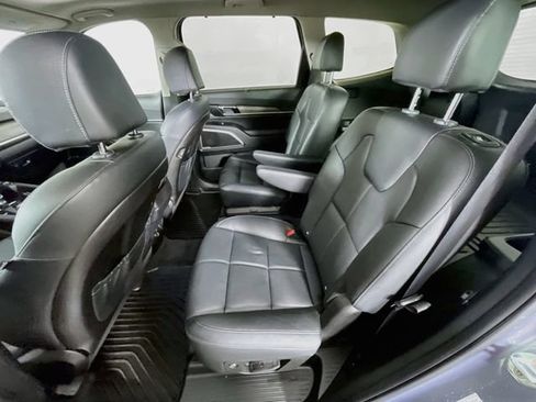 Used 2022 Kia Telluride EX w/ EX Premium Package FWD image 27