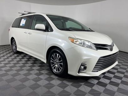 Used 2019 Toyota Sienna XLE