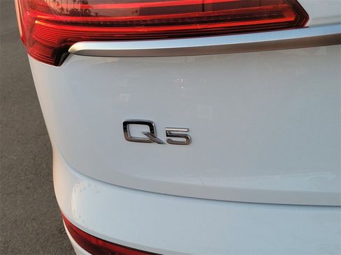 Used 2024 Audi Q5 2.0T Premium Plus image 22