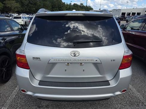 Used 2009 Toyota Highlander Limited w/ Extra Value Pkg 8 FWD image 3