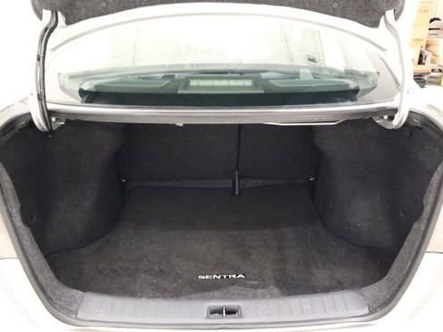 Used 2015 Nissan Sentra SV w/ Style Package image 29