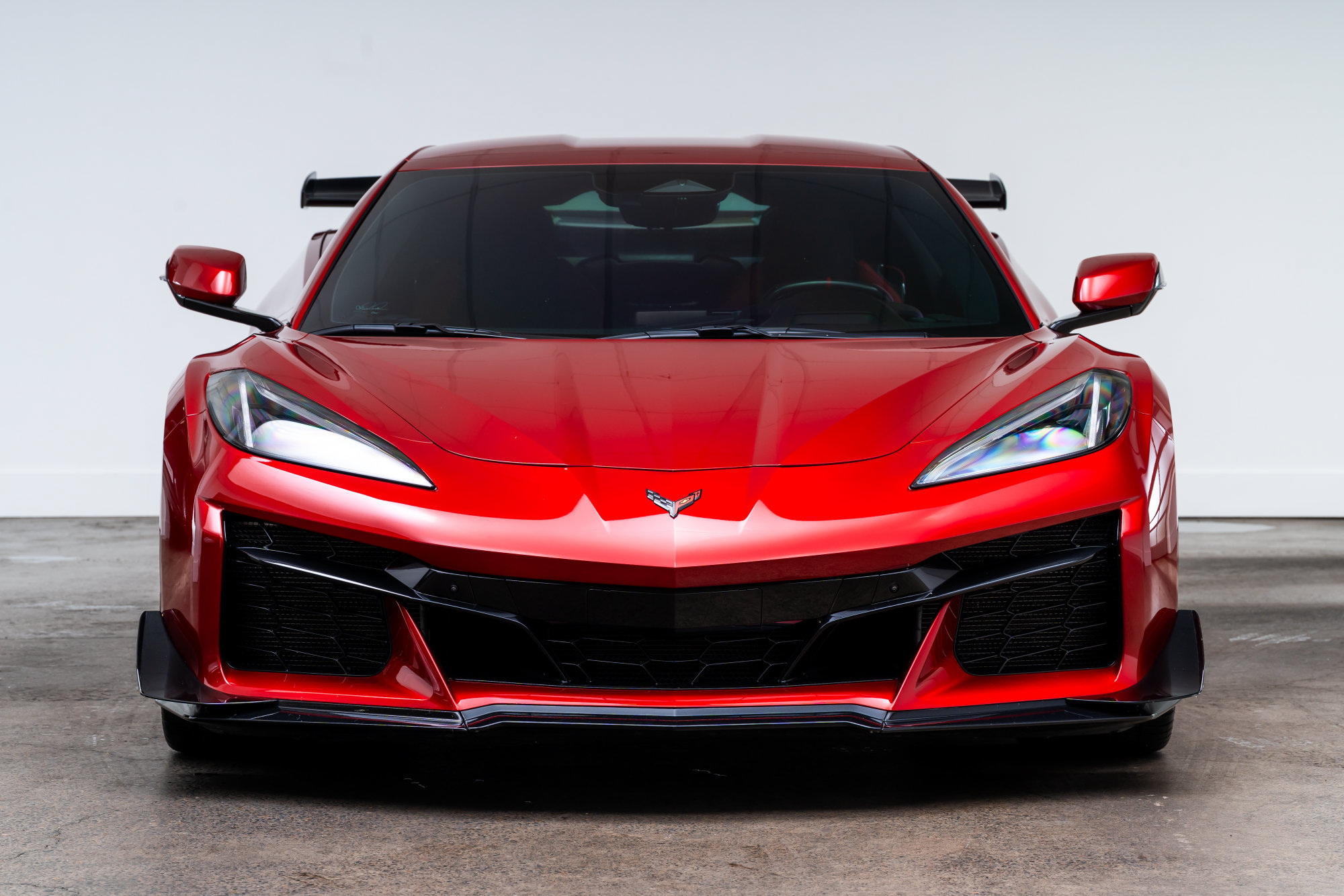 Used 2024 Chevrolet Corvette Z06 w/ Z07 Performance Package RWD image 2