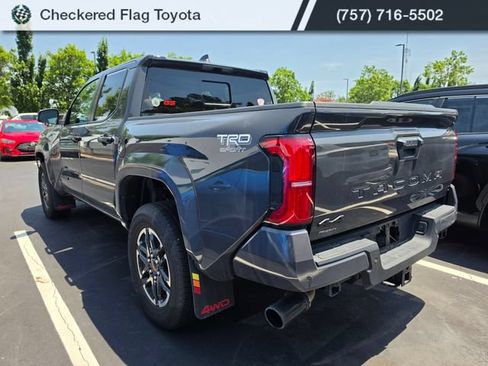 Used 2024 Toyota Tacoma TRD Sport w/ TRD Sport Upgrade Package AWD/4WD image 4