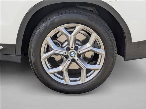 Used 2024 BMW X3 sDrive30i w/ Premium Package RWD image 25
