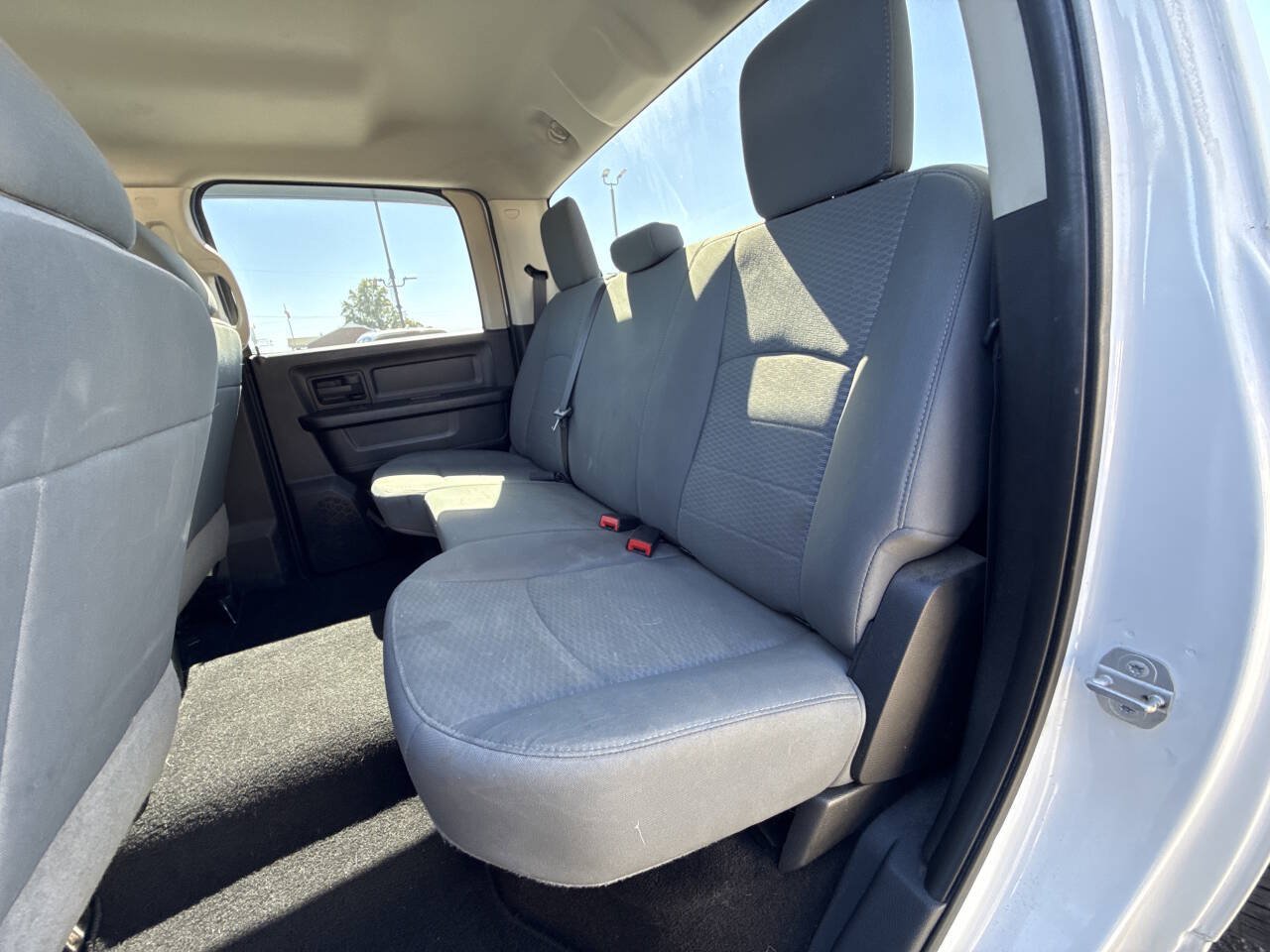 Used 2015 RAM 1500 Express AWD/4WD image 10