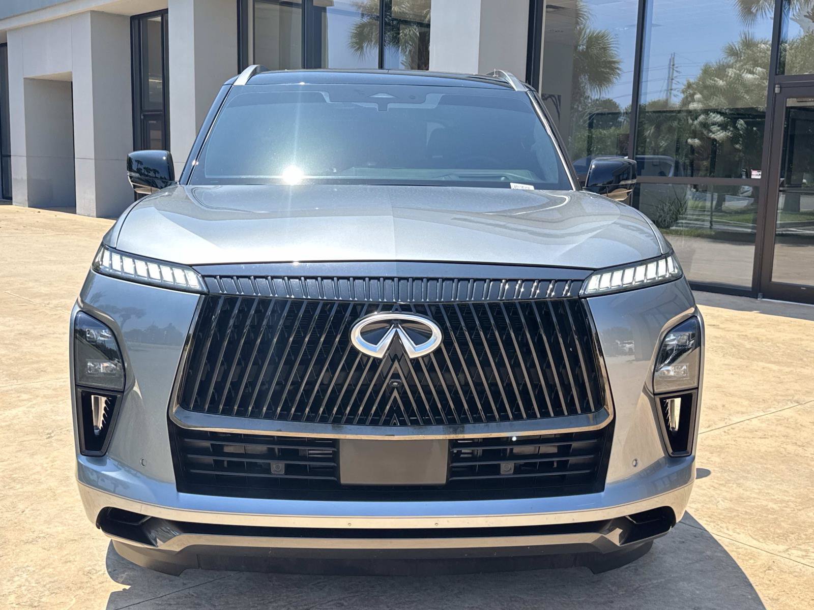 Used 2025 INFINITI QX80 Autograph AWD/4WD image 8