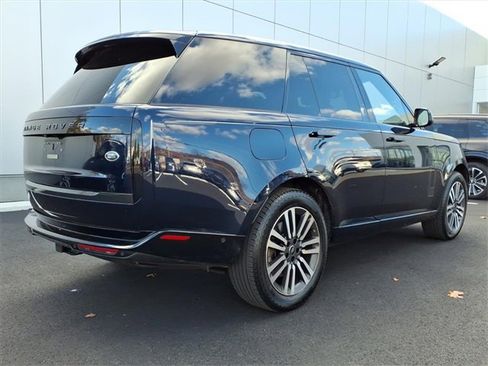 Used 2023 Land Rover Range Rover SE image 5