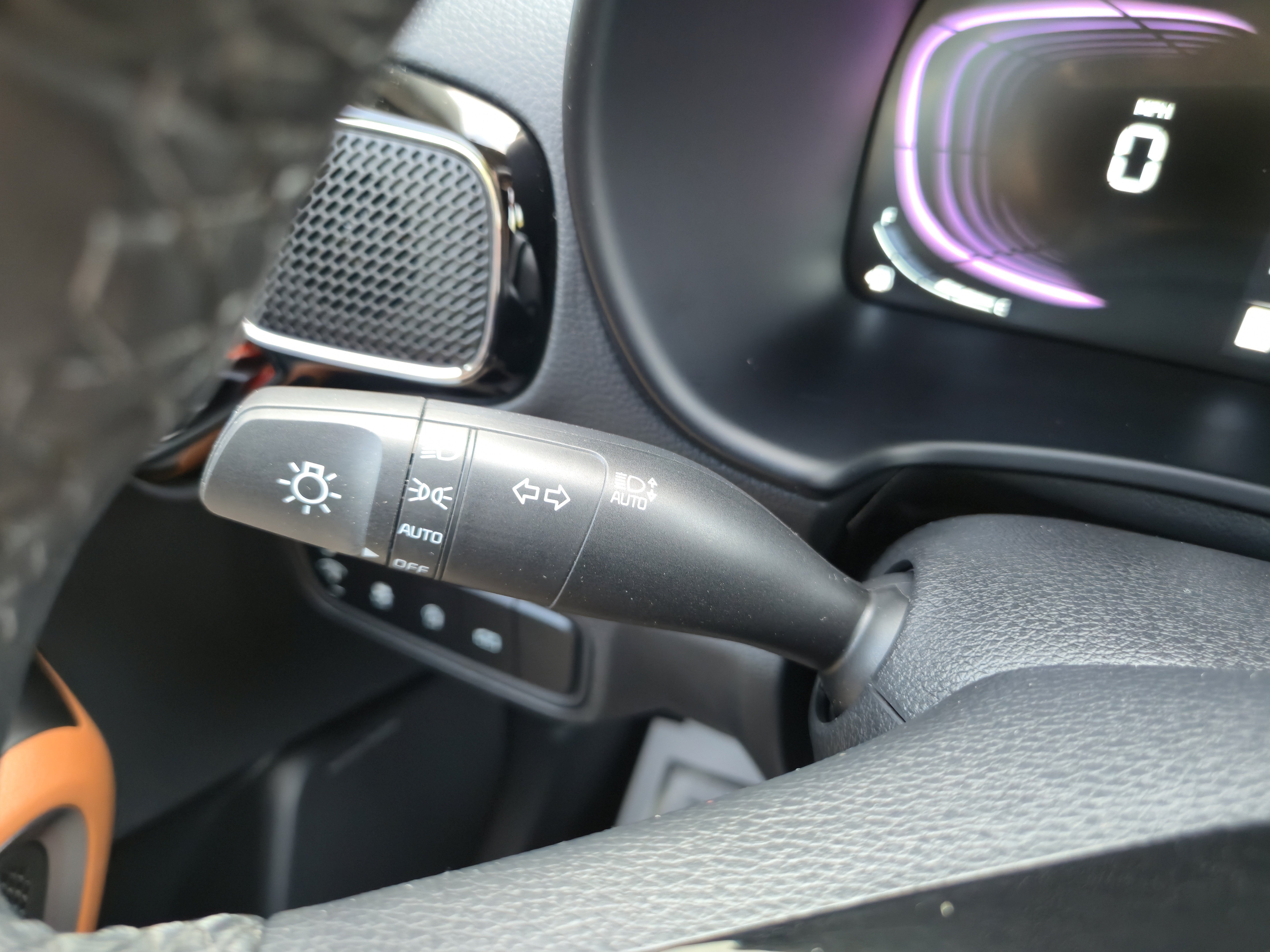 Used 2025 Kia Soul EX FWD image 19