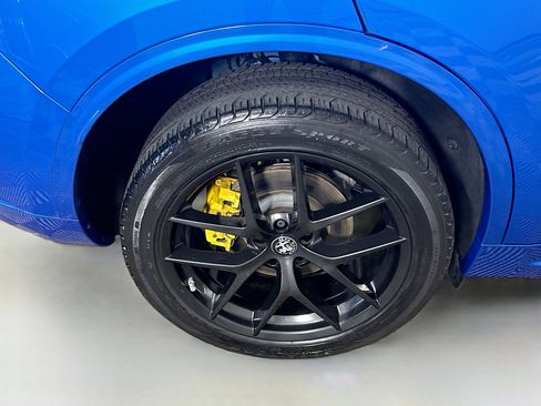 Used 2021 Alfa Romeo Stelvio Ti w/ Nero Edizione image 33