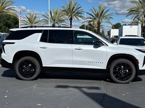 New 2026 Chevrolet Traverse RS w/ LPO, Floor Liner Package AWD/4WD image 2