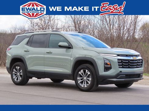 Used 2025 Chevrolet Equinox LT w/ Convenience Package II image 1