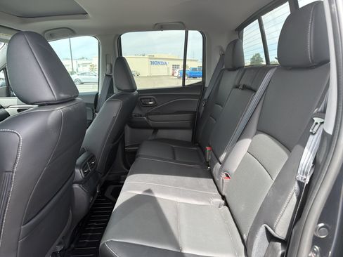 Certified 2025 Honda Ridgeline RTL image 16