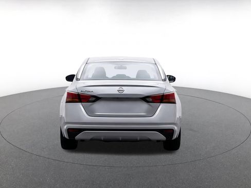 Used 2026 Nissan Altima 2.5 SV FWD image 8