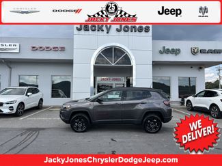 Used 2024 Jeep Compass Trailhawk w/ Trailhawk Elite Group image 1