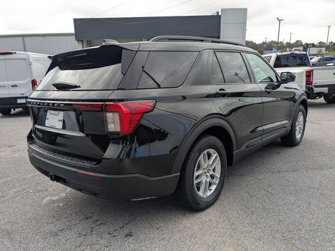 New 2026 Ford Explorer Active RWD image 4