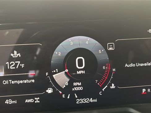 Used 2025 GMC Acadia Elevation image 28