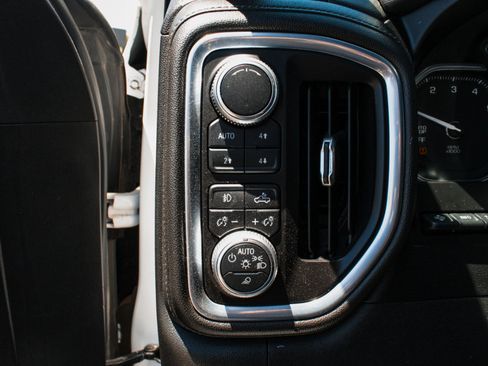 Used 2019 GMC Sierra 1500 Denali w/ Denali Ultimate Package AWD/4WD image 12
