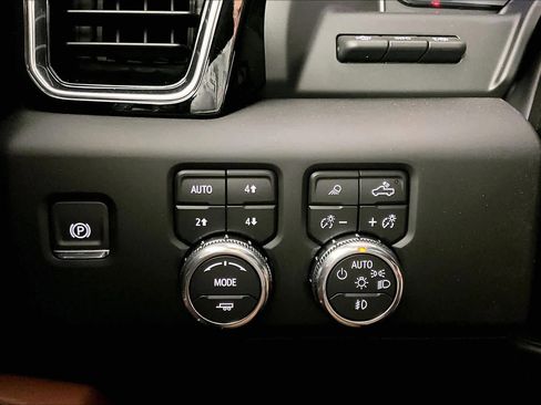 Certified 2026 GMC Sierra 1500 Denali Ultimate image 37