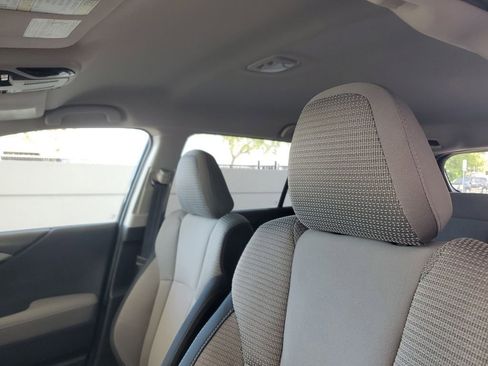 Used 2025 Subaru Outback Premium AWD/4WD image 8