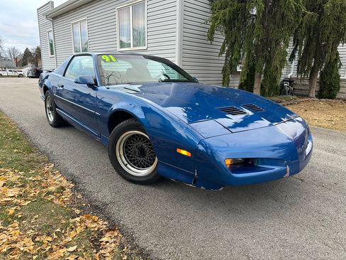 Used 1991 Pontiac Firebird Trans Am image 1
