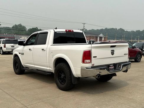 Used 2018 RAM 1500 Laramie w/ Convenience Group AWD/4WD image 4