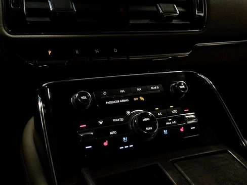 Used 2023 Lincoln Navigator Reserve w/ Equipment Group 201A image 32