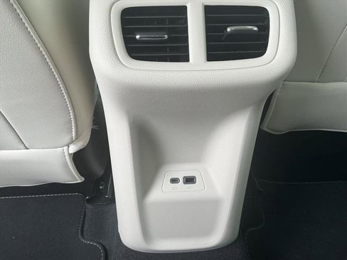 Used 2022 Buick Envision Preferred image 18