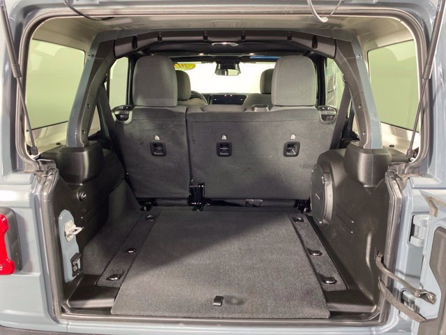 Used 2026 Jeep Wrangler Unlimited Sahara AWD/4WD image 34