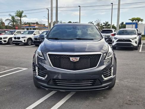 Used 2023 Cadillac XT5 Sportv image 2