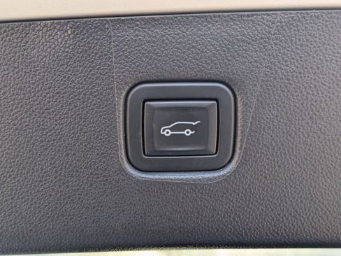 Used 2021 Chevrolet Blazer Premier w/ Driver Confidence II Package image 14