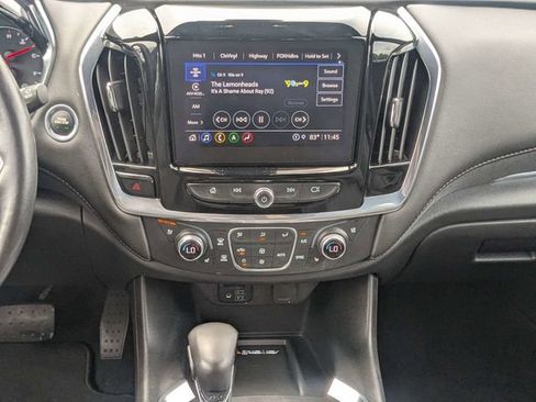 Used 2022 Chevrolet Traverse High Country FWD image 18