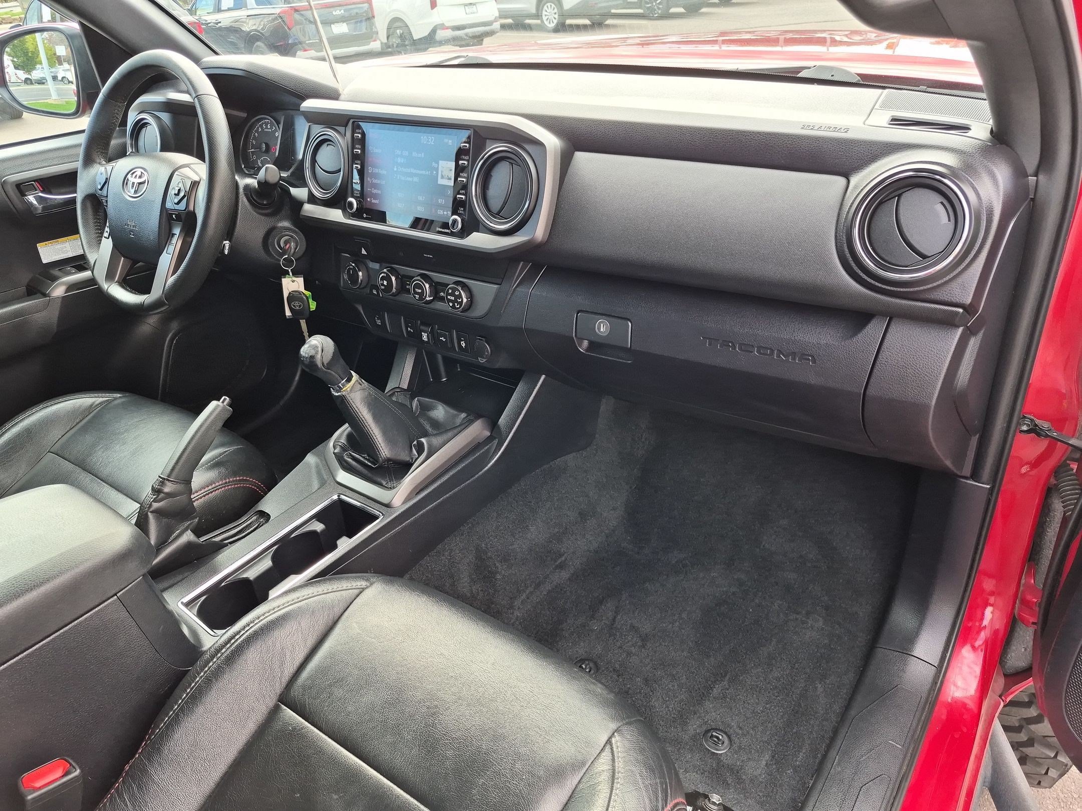 Used 2020 Toyota Tacoma TRD Off-Road w/ Technology Package AWD/4WD image 32