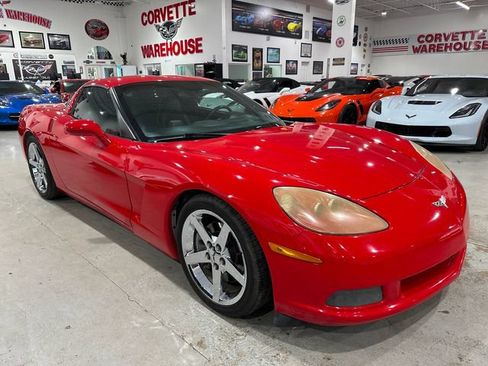 Used 2005 Chevrolet Corvette Coupe w/ Preferred Equipment Group RWD image 24