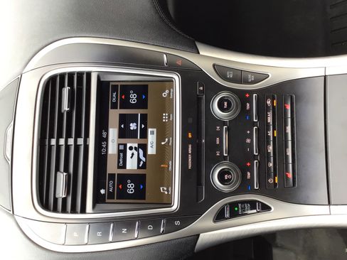 Used 2016 Lincoln MKX Premiere FWD image 18