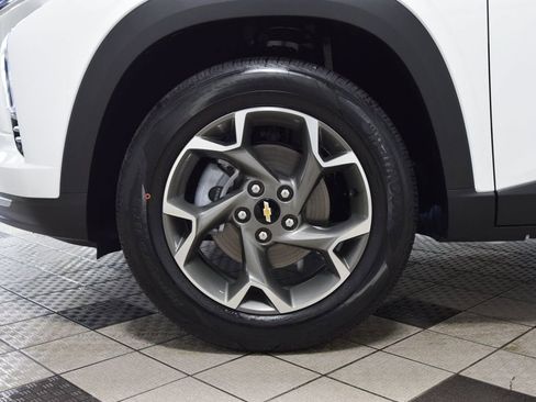 New 2026 Chevrolet Trax LT w/ Driver Confidence Package FWD image 26