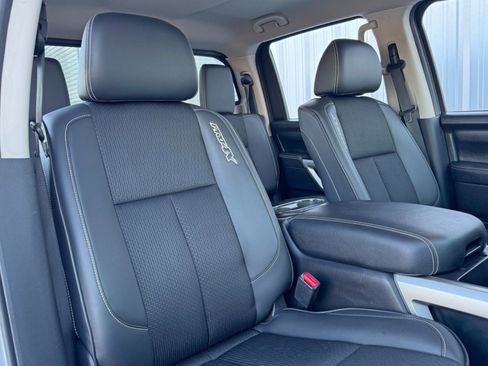Used 2019 Nissan Titan PRO-4X w/ Pro-4x Utility Package image 33