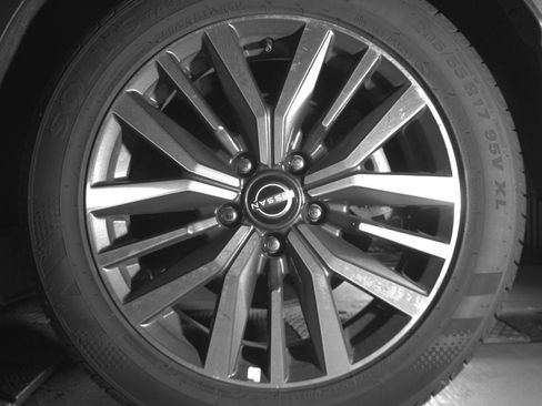 Used 2024 Nissan Kicks SV FWD image 14