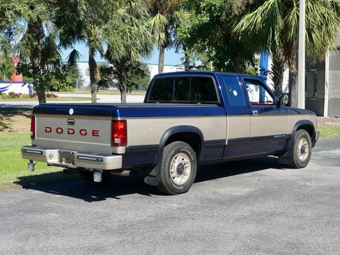 Used 1993 Dodge Dakota 2WD Club Cab image 19