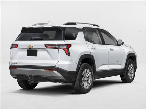 New 2026 Chevrolet Equinox LT FWD image 2
