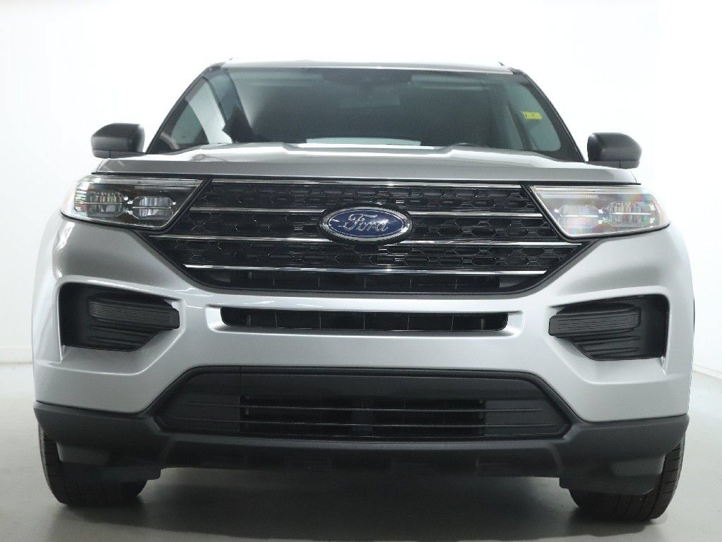 Used 2021 Ford Explorer XLT w/ Class III Trailer Tow Package AWD/4WD image 5