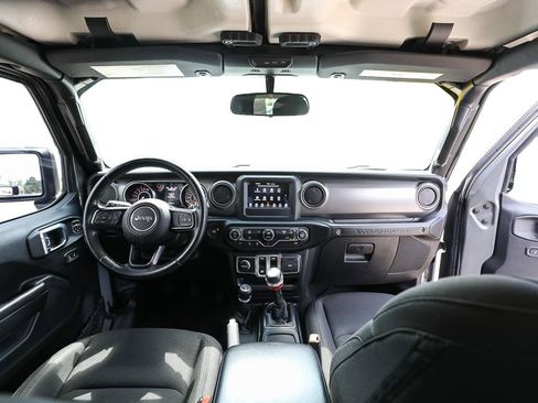 Used 2022 Jeep Wrangler Sport AWD/4WD image 25